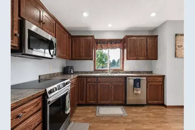 100 Olympic Court, Mankato, MN 56001 - Photo 12