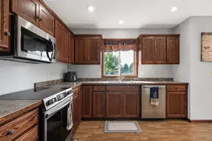 100 Olympic Ct, Mankato, MN 56001 - Photo 12