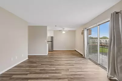 2800 Hillsboro Avenue N #307, New Hope, MN 55427 - Photo 4