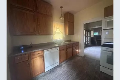 911 3rd Avenue NW, Austin, MN 55912 - Photo 6