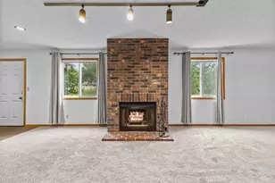 4212 Desoto St, Vadnais Heights, MN 55127 - Photo 14