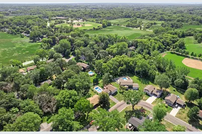 4212 Desoto Street, Vadnais Heights, MN 55127 - Photo 32