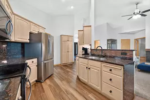 11140 Lake Pointe Dr, Chisago City, MN 55013 - Photo 12