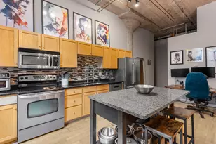 521 S 7th St, Minneapolis, MN 55415 - Photo 6