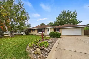 8831 Greenway Ave S, Cottage Grove, MN 55016 - Photo 2