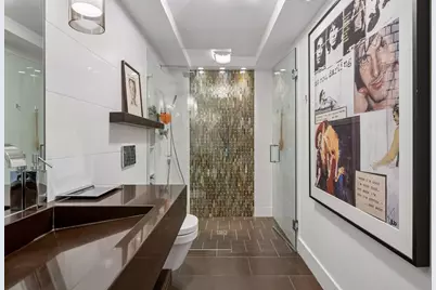 2409 E Lake Of The Isles Parkway, Minneapolis, MN 55405 - Photo 26