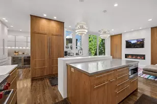 2409 E Lake Of The Isles Pkwy, Minneapolis, MN 55405 - Photo 14
