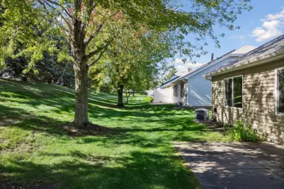 7658 Newbury Road, Woodbury, MN 55125 - Photo 30
