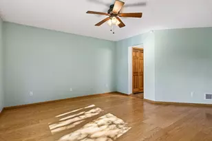 7658 Newbury Rd, Woodbury, MN 55125 - Photo 40