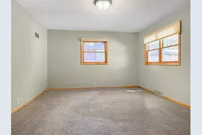 207 E Hollett Street, Tracy, MN 56175 - Photo 24