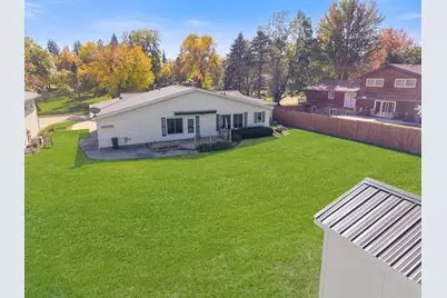 207 E Hollett Street, Tracy, MN 56175 - Photo 2
