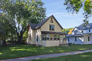 411 N 5th St, Montevideo, MN 56265 - Photo 1