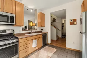 820 Emerald St, Saint Paul, MN 55114 - Photo 6