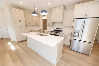 116 N Quincy Street, Alexandria, MN 56308 - Photo 6