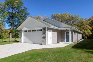 116 N Quincy St, Alexandria, MN 56308 - Photo 1