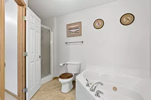 3534 Sterling Heights Dr, River Falls, WI 54022 - Photo 16