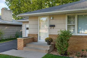 6737 Columbus Ave, Richfield, MN 55423 - Photo 4
