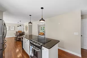 25745 Wildrose Ln, Excelsior, MN 55331 - Photo 12