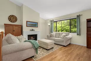 14216 Chestnut Dr, Eden Prairie, MN 55347 - Photo 4