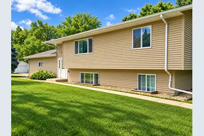 703 N 5th Street #1, Marshall, MN 56258 - Photo 12