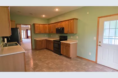 1106 Devito Street #6, Marshall, MN 56258 - Photo 12