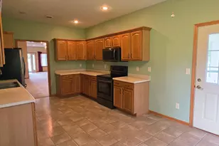 1106 Devito St, Marshall, MN 56258 - Photo 12