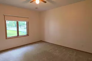 1106 Devito St, Marshall, MN 56258 - Photo 14