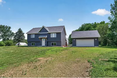 4430 214th Avenue NW, Oak Grove, MN 55303 - Photo 2
