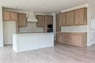 10557 Minnesota Ln N, Maple Grove, MN 55369 - Photo 4