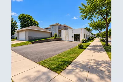 1819 Lowry Avenue N, Minneapolis, MN 55411 - Photo 2