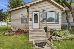 268 Sidney St E, Saint Paul, MN 55107 - Photo 2