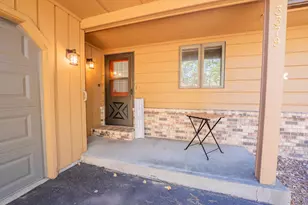 3379 Southgate Ct, Eau Claire, WI 54701 - Photo 2