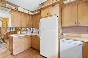 1750 Crestridge Ln, Eagan, MN 55122 - Photo 12