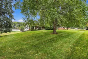 1750 Crestridge Ln, Eagan, MN 55122 - Photo 30
