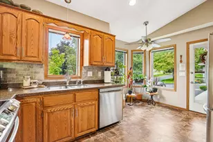 994 Stratford Ln W, Burnsville, MN 55337 - Photo 18