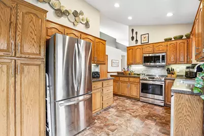 994 Stratford Lane W, Burnsville, MN 55337 - Photo 16