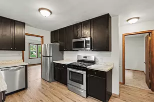 2147 Burns Ave, Saint Paul, MN 55119 - Photo 6