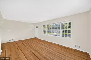 43 Suzanne Ave, Vadnais Heights, MN 55127 - Photo 6