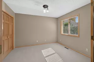525 Sterling St S, Maplewood, MN 55119 - Photo 20