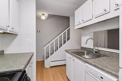 380 Ramsey Street #10B, Saint Paul, MN 55102 - Photo 10