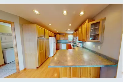 3940 189th Avenue NW, New London, MN 56273 - Photo 12