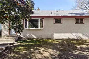 1097 Dale St N, Saint Paul, MN 55117 - Photo 8