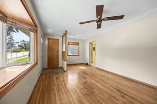1097 Dale St N, Saint Paul, MN 55117 - Photo 18