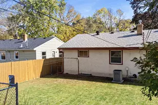 1097 Dale St N, Saint Paul, MN 55117 - Photo 52