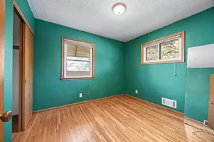 1097 Dale St N, Saint Paul, MN 55117 - Photo 32