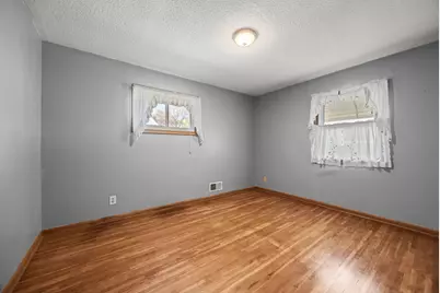 1097 Dale Street N, Saint Paul, MN 55117 - Photo 30