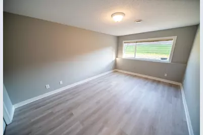 719 10th St SW, Pine Island, MN 55963 - Photo 26