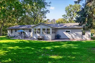 5905 Chippewa Trail, North Branch, MN 55056 - Photo 32