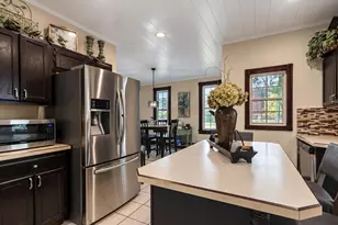 200 N Lexington Ave, Le Center, MN 56057 - Photo 8