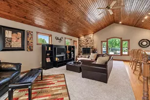 200 N Lexington Ave, Le Center, MN 56057 - Photo 22